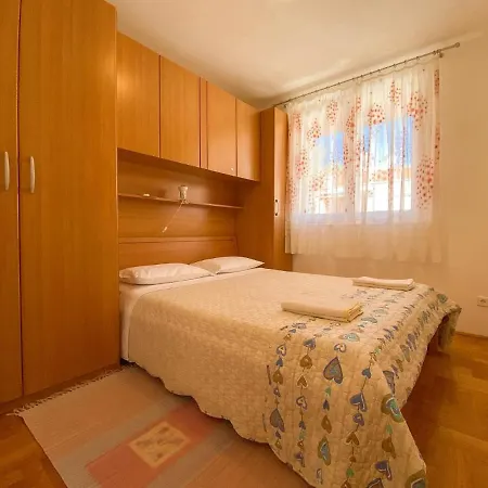 Πανσιόν Vesna S 3*